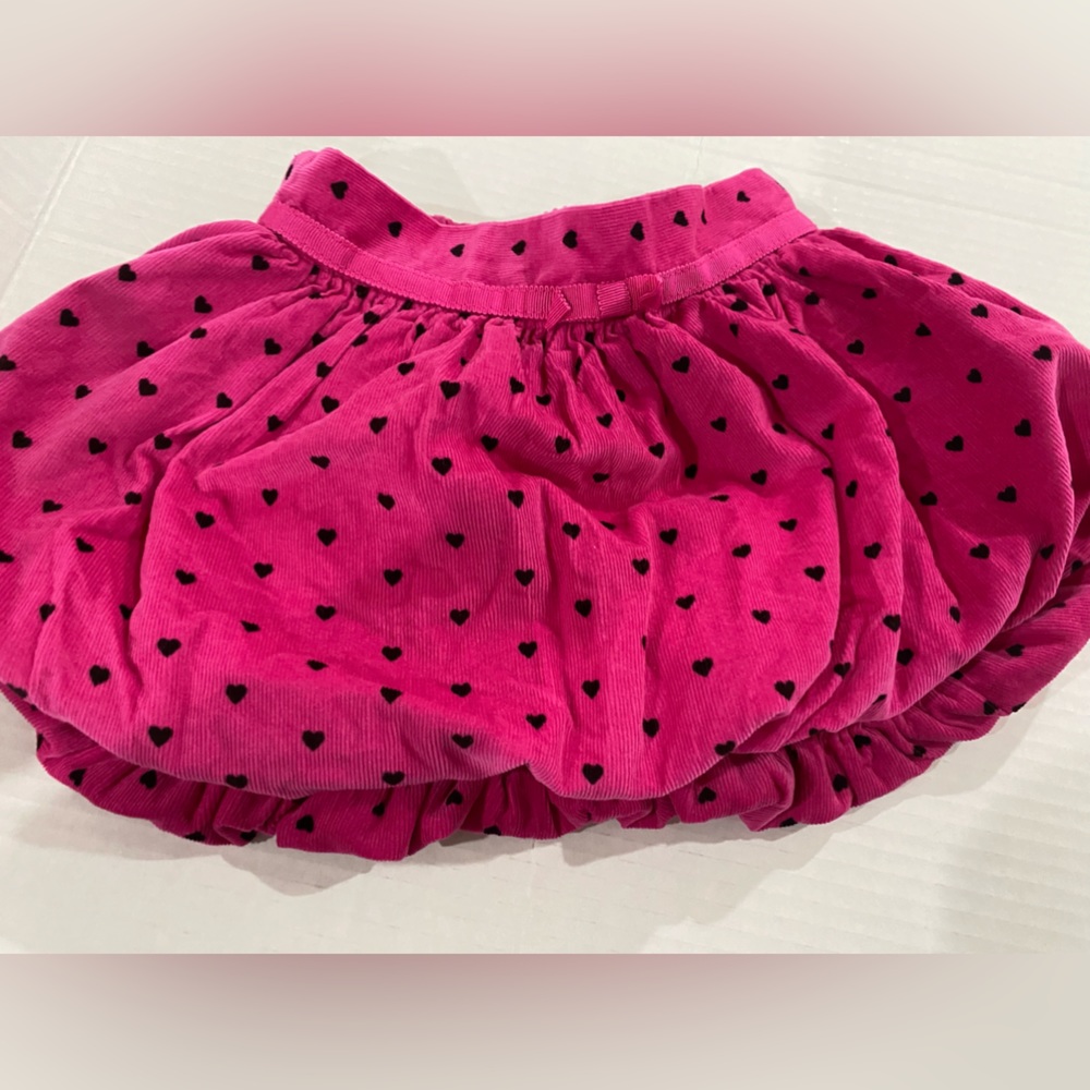 Baby Gap toddler girl pink bubble hem corduroy skirt with black hearts size 2